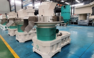 木屑顆粒機生產(chǎn)線壓制出的顆粒燃料，是現(xiàn)代化清潔燃料